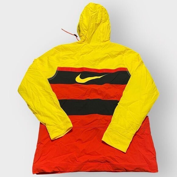 Nike Liverpool FC Hype Woven Winter Soccer Jacket DD9714-703 Mens size M New - Picture 8 of 11